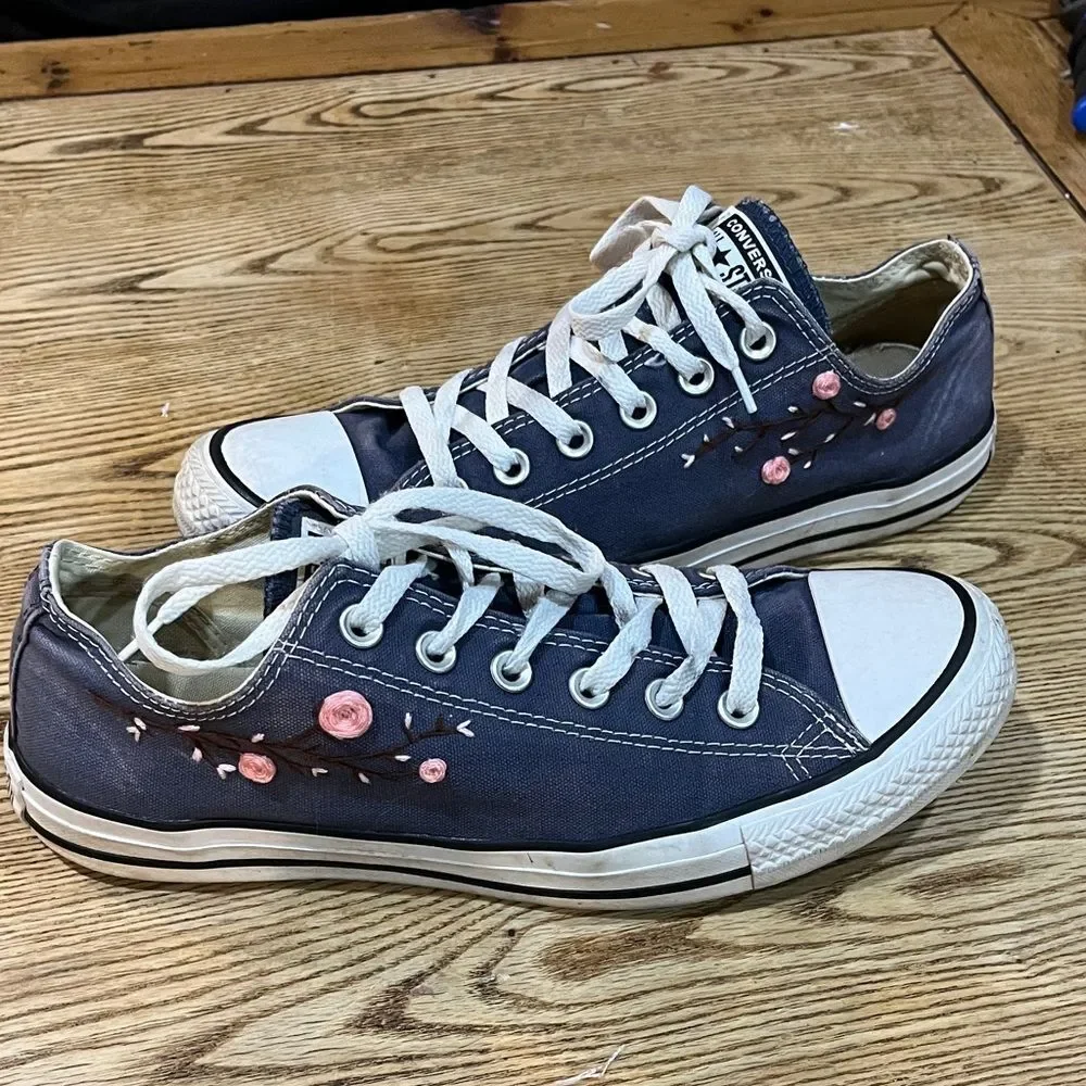 Embroidered Converse - Picture 2 of 6